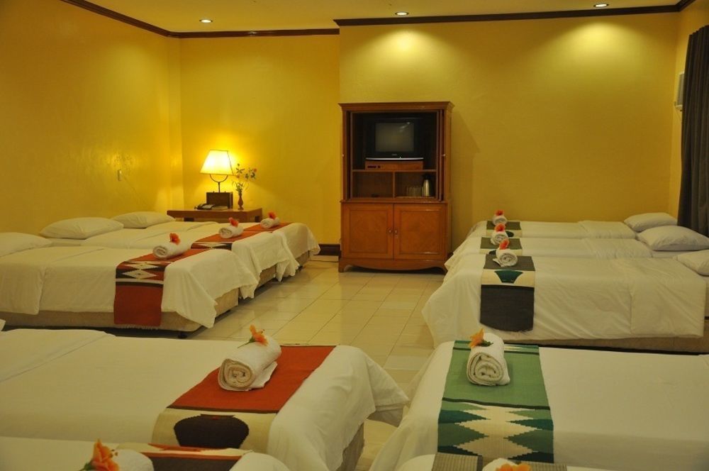 Paras Beach Resort Naasag Exterior photo